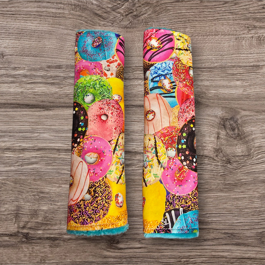 Donuts seatbelt covers reversable